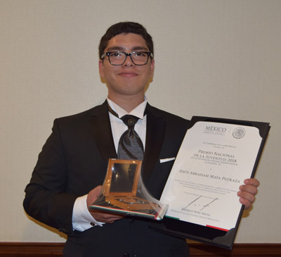 400-Jesús-Abraham-Maya-Pedraza,-Premio-Nacional-de-la-Juventud-2018.jpg