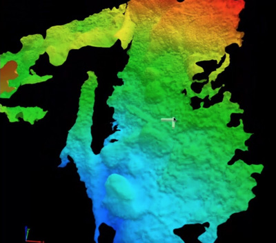 400Modelo-3D-que-permite-estimar-batimetría.-Lo-azul-indica-poca-profundidad-mientras-lo-rojo-indica-lo-contrario.jpg