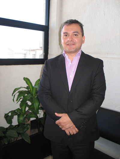 Dr.-Adrián-Franco-Urquiza-1.jpg