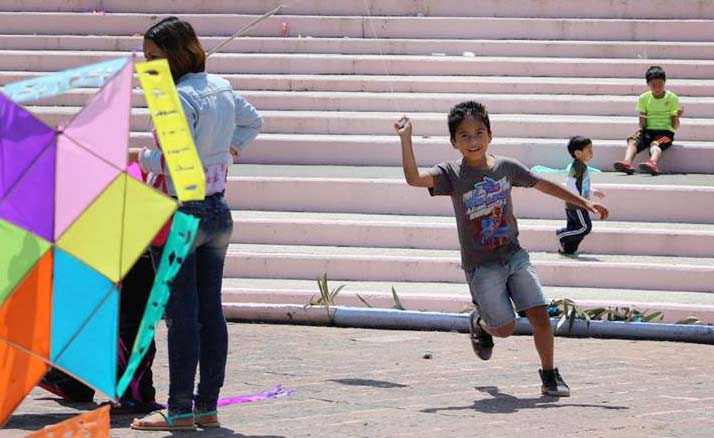 Papalotes corriendo ciencia