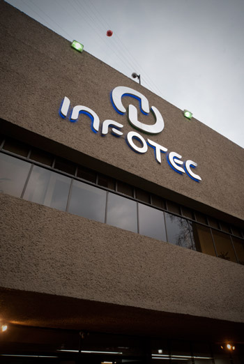 infotec reportaje 40 aniversario