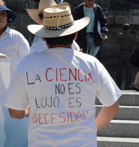 marcha poir la ciencia 2.png