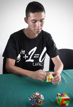 cubo rubik uaq